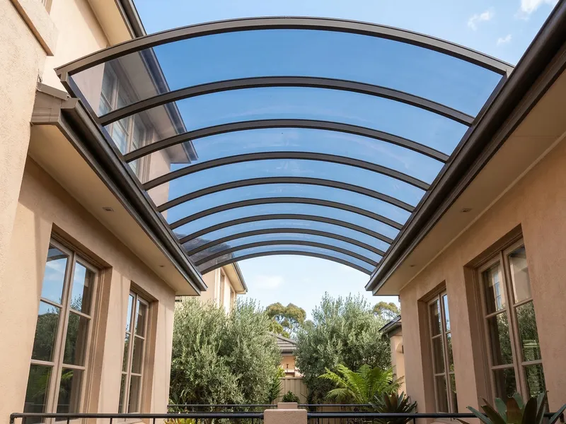 Domo de policarbonato instalado en Medellín